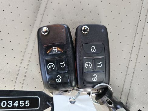 Used 2021 Volkswagen Passat 2.0T R-Line image 36