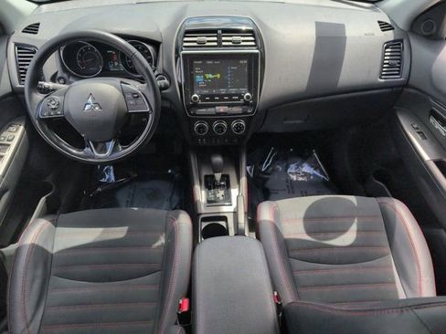 Used 2025 Mitsubishi Outlander Sport SE AWD/4WD image 25