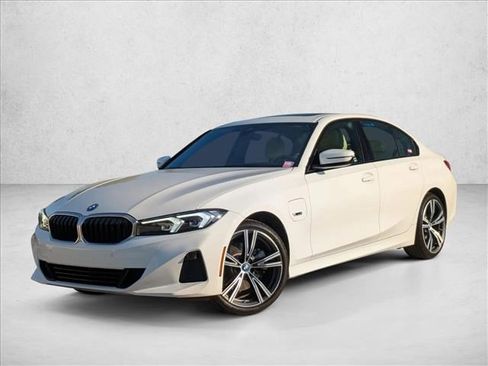 Used 2023 BMW 330e w/ Premium Package image 1