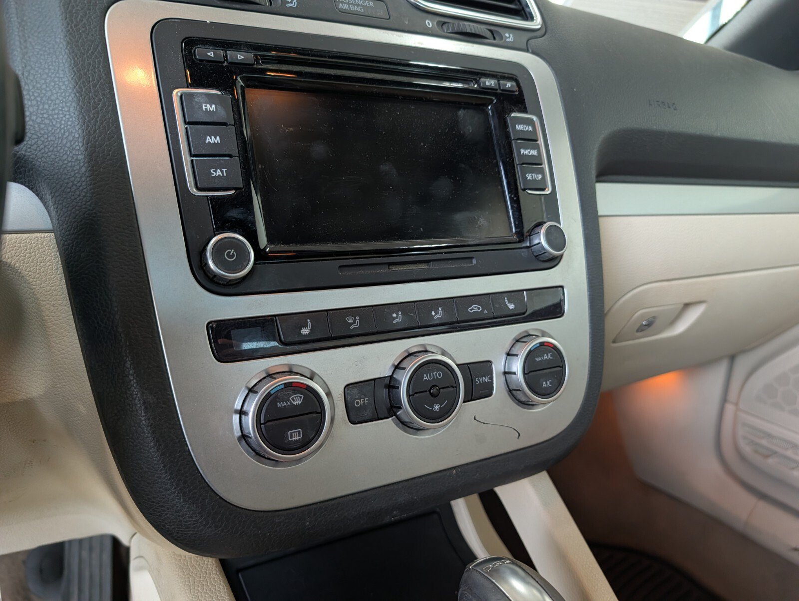 Used 2013 Volkswagen Eos Komfort FWD image 19