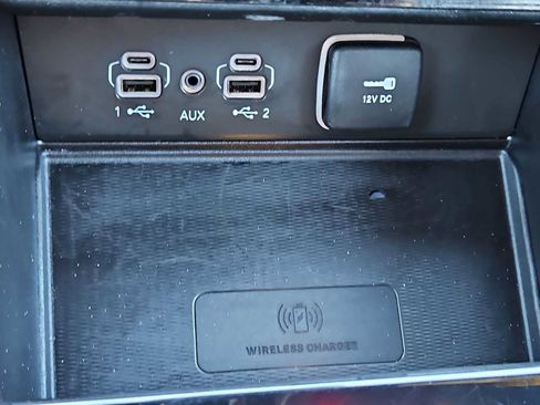 Used 2024 Jeep Grand Cherokee Altitude image 29