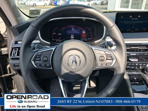 Used 2023 Acura MDX SH-AWD image 18