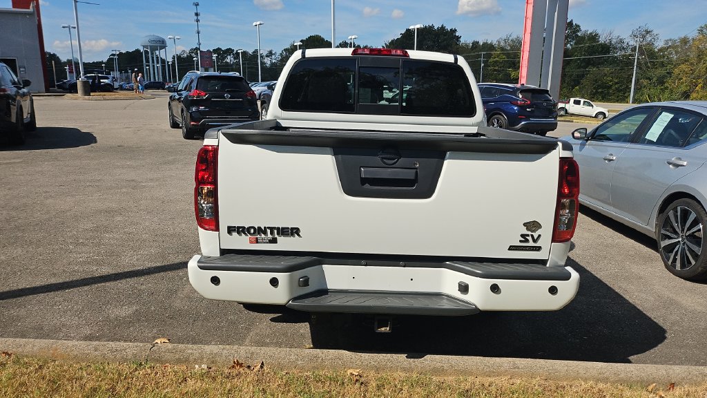 Certified 2020 Nissan Frontier SV w/ Midnight Edition Floor Mats RWD image 3