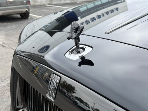 Used 2018 Rolls-Royce Dawn RWD image 29