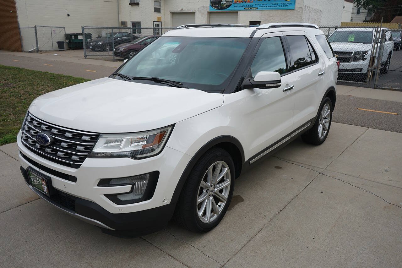 Used 2016 Ford Explorer Limited w/ Equipment Group 301A AWD/4WD image 11