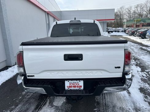 Certified 2023 Toyota Tacoma TRD Off-Road image 6