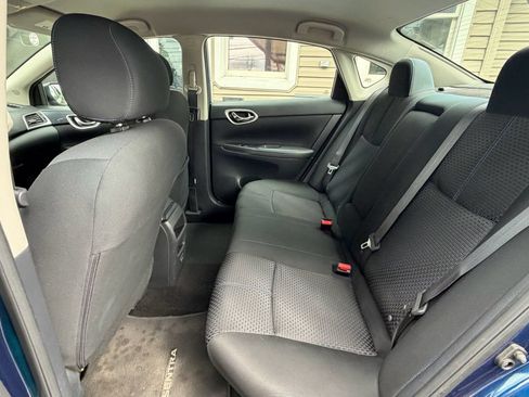 Used 2019 Nissan Sentra SR FWD image 10