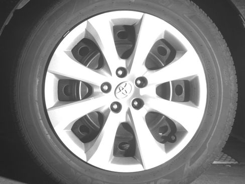 Used 2025 Toyota Corolla LE FWD image 12