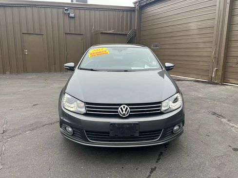 Used 2015 Volkswagen Eos Executive image 2