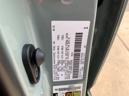 New 2026 Toyota Tundra SR5 AWD/4WD image 33