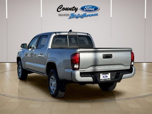 Used 2022 Toyota Tacoma SR image 21