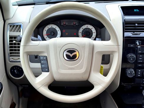 Used 2011 MAZDA Tribute i Sport image 23