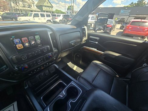Used 2019 Chevrolet Silverado 3500 High Country w/ Duramax Plus Package AWD/4WD image 11