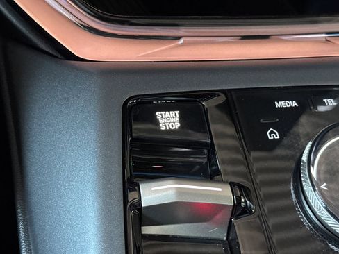 Used 2025 BMW X3 xDrive30 image 28