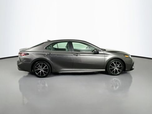 Used 2024 Toyota Camry SE FWD image 8
