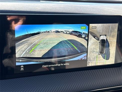 New 2026 Nissan Kicks SR image 23