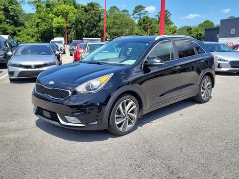 Used 2019 Kia Niro Touring FWD image 5