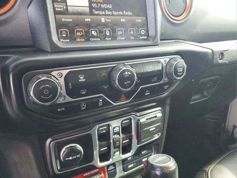 Used 2022 Jeep Gladiator Mojave w/ LED Lighting Group AWD/4WD image 21