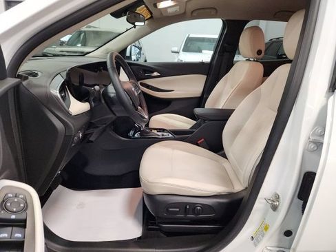 Used 2024 Buick Encore GX Preferred w/ Comfort Package FWD image 11