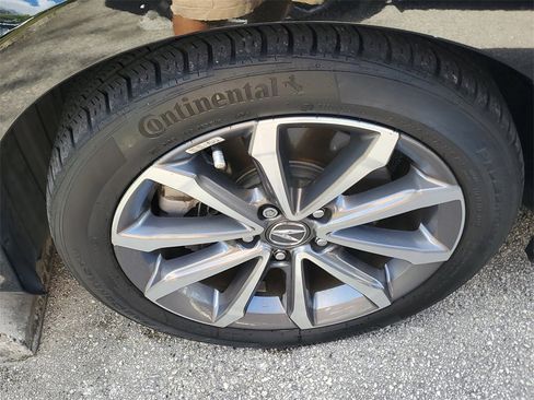 Used 2024 Acura Integra image 4