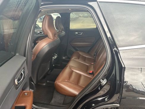 Used 2019 Volvo XC60 T5 Inscription w/ Protection Package Premier image 4