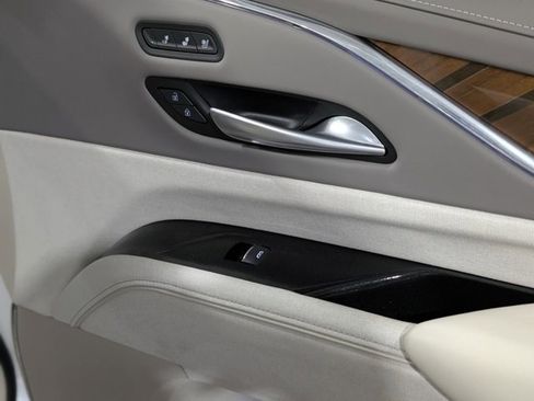 Certified 2024 Cadillac Escalade ESV Sport Platinum w/ LPO, ONYX Package image 37