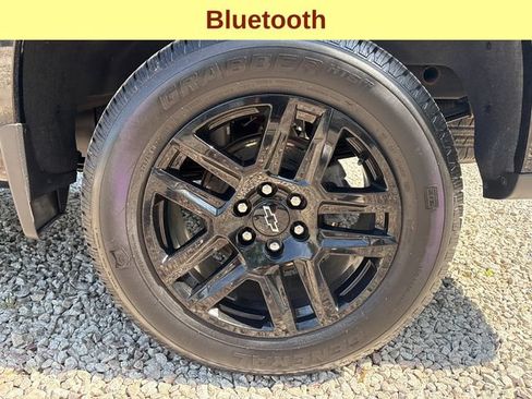 Used 2024 Chevrolet Silverado 1500 Custom w/ LPO, Dark Essentials Package AWD/4WD image 9