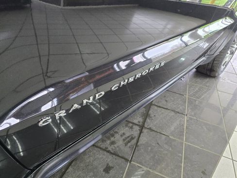 Used 2012 Jeep Grand Cherokee SRT8 w/ Luxury Group II image 33