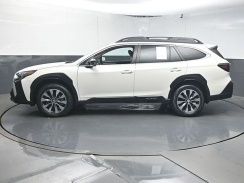 Used 2023 Subaru Outback Limited XT image 5