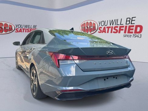 Used 2023 Hyundai Elantra Limited w/ Cargo Package FWD image 4