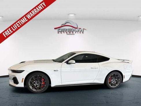 Used 2025 Ford Mustang GT w/ GT Performance Package RWD image 16