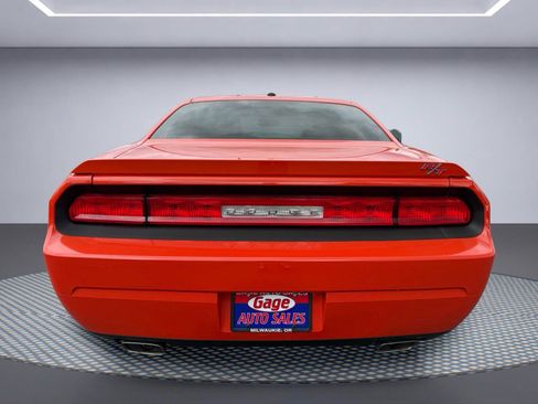 Used 2009 Dodge Challenger R/T RWD image 5