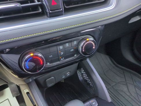 Used 2024 Chevrolet TrailBlazer ACTIV w/ Driver Confidence Package image 22