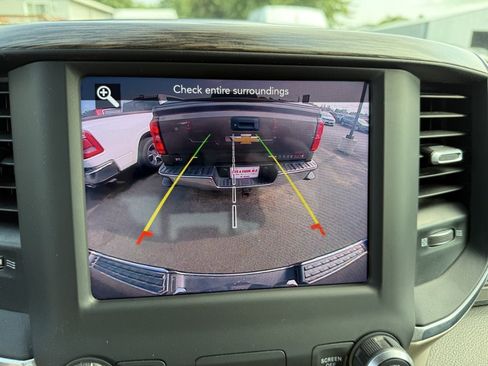 Used 2020 RAM 1500 Laramie AWD/4WD image 25