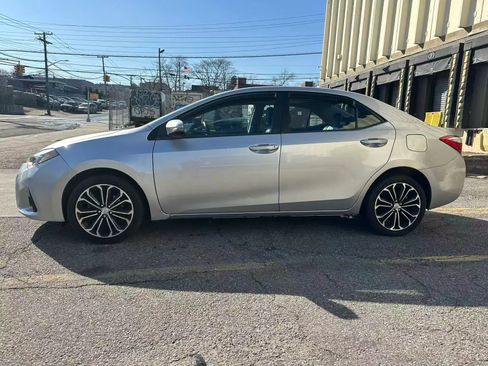 Used 2015 Toyota Corolla S image 2