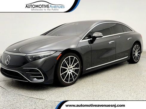 Used 2023 Mercedes-Benz EQS 580 4MATIC Sedan image 1