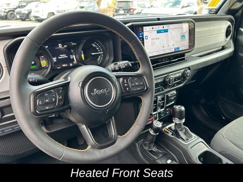 Used 2024 Jeep Wrangler Unlimited image 34