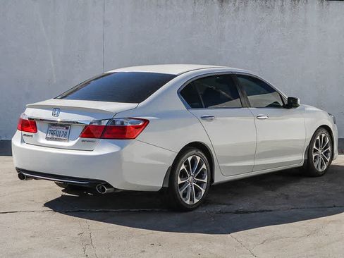 Used 2014 Honda Accord Sport image 6