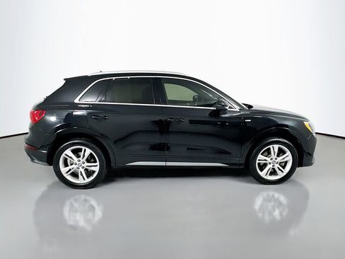 Used 2020 Audi Q3 2.0T Premium w/ Convenience Package AWD/4WD image 5