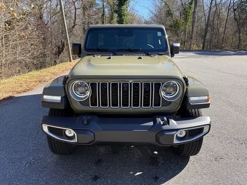New 2026 Jeep Wrangler Unlimited Sahara AWD/4WD image 4