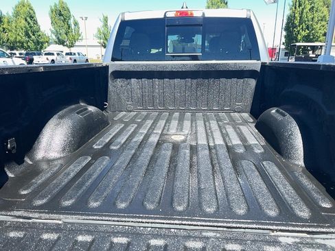 Used 2019 RAM 1500 Big Horn AWD/4WD image 14