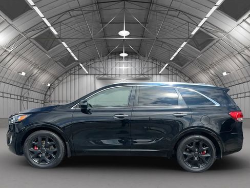 Used 2017 Kia Sorento SX FWD image 4