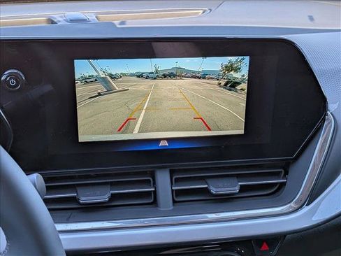 New 2026 Chevrolet Trax LT w/ Sunroof Package image 13