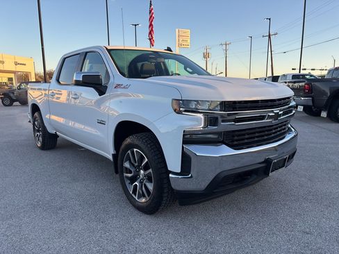 Used 2021 Chevrolet Silverado 1500 LT w/ Z71 Off-Road Package image 8