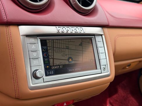 Used 2010 Ferrari California RWD image 45