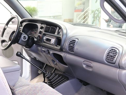 Used 2000 Dodge Ram 2500 Truck SLT image 91