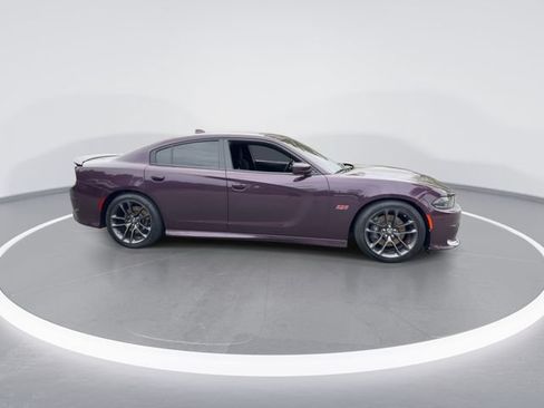 Used 2022 Dodge Charger Scat Pack RWD image 9
