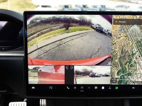 Used 2022 Tesla Model S Plaid image 33