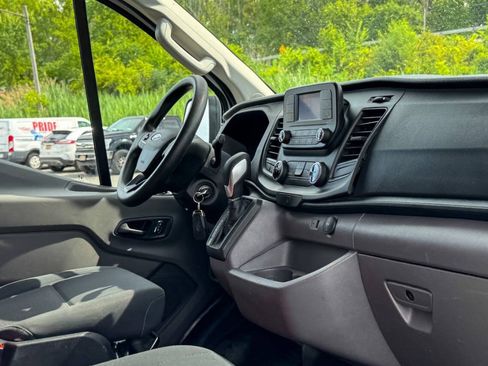 Used 2025 Ford Transit 250 Low Roof w/ Exterior Upgrade Package RWD image 11