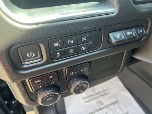 Used 2024 Chevrolet Tahoe High Country AWD/4WD image 22